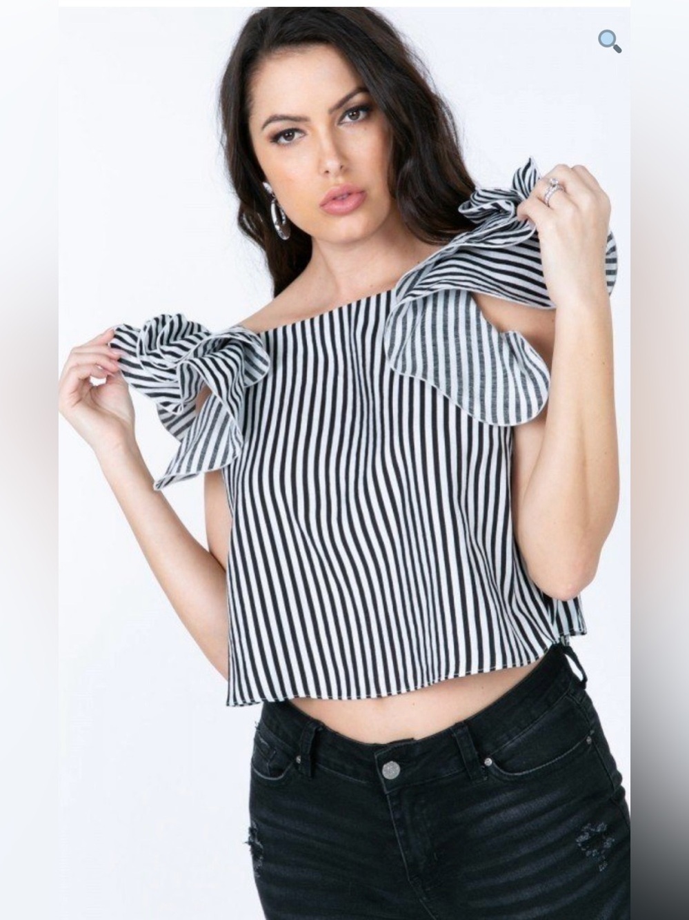 AKIRA striped ruffle sleeve cropped top-medium NWOT